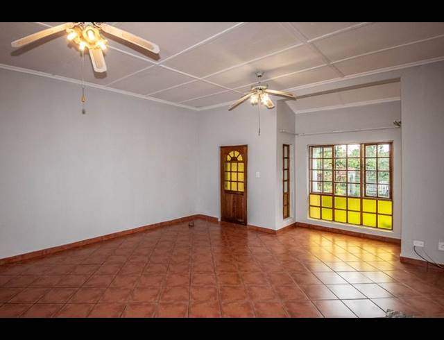3 BEDROOM HOUSE FOR SALE IN WHITE RIVER EXT 9